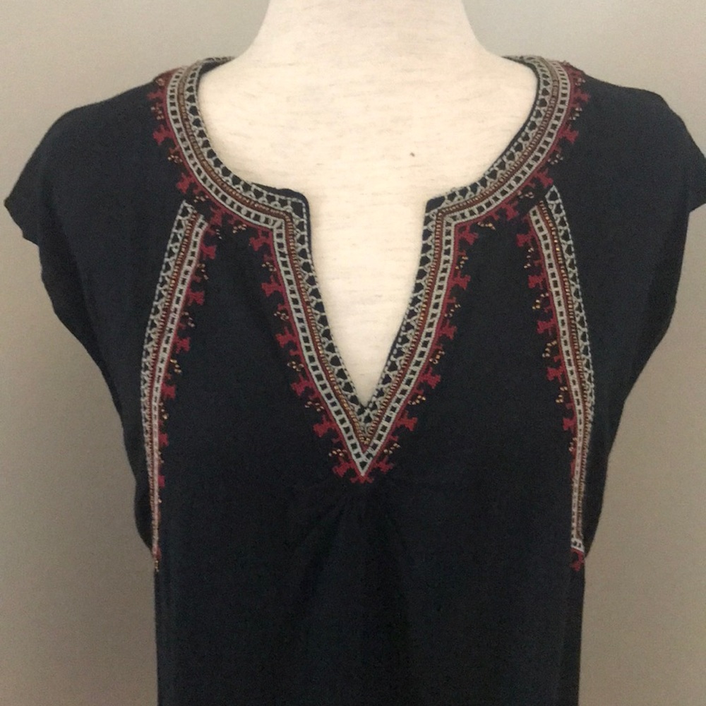 ❤️Beautiful embroidered tunic!!!❤️